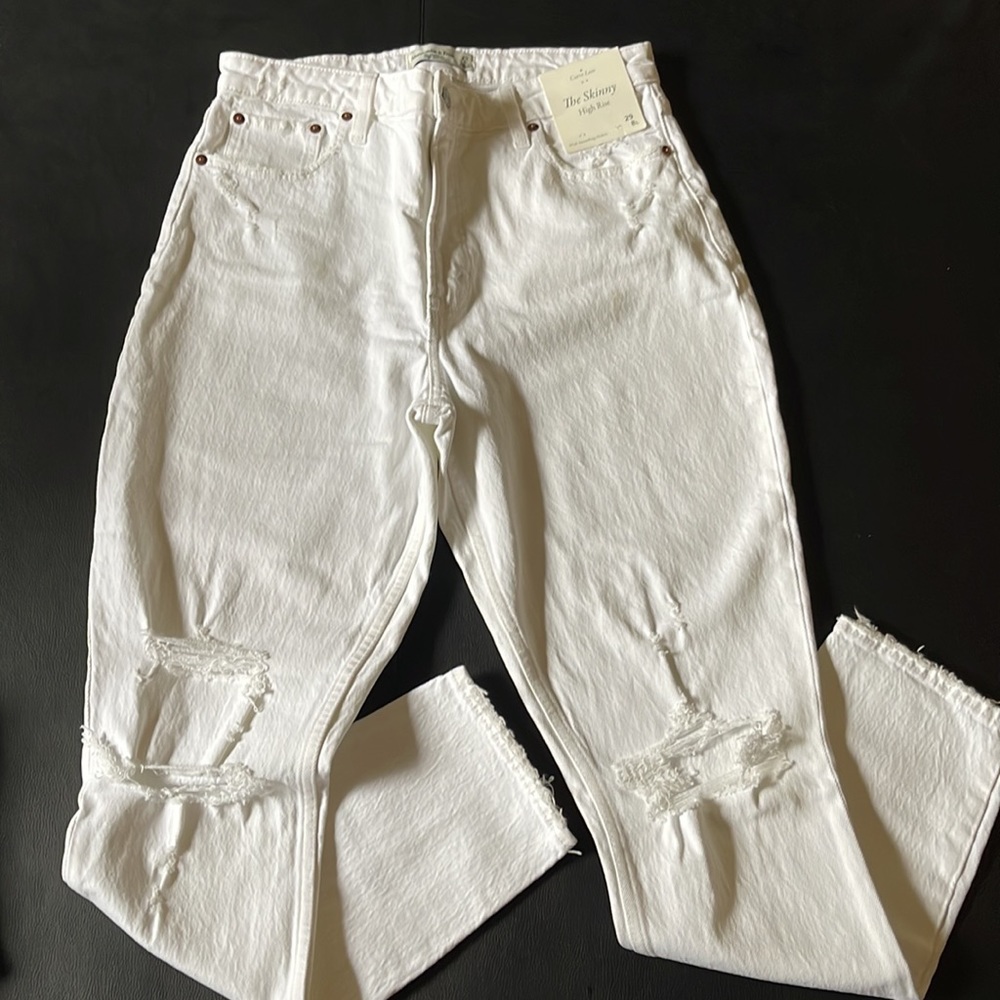 ABERCROMBIE AND FITCH SKINNY HIGH RISE (CURVE LOVE)